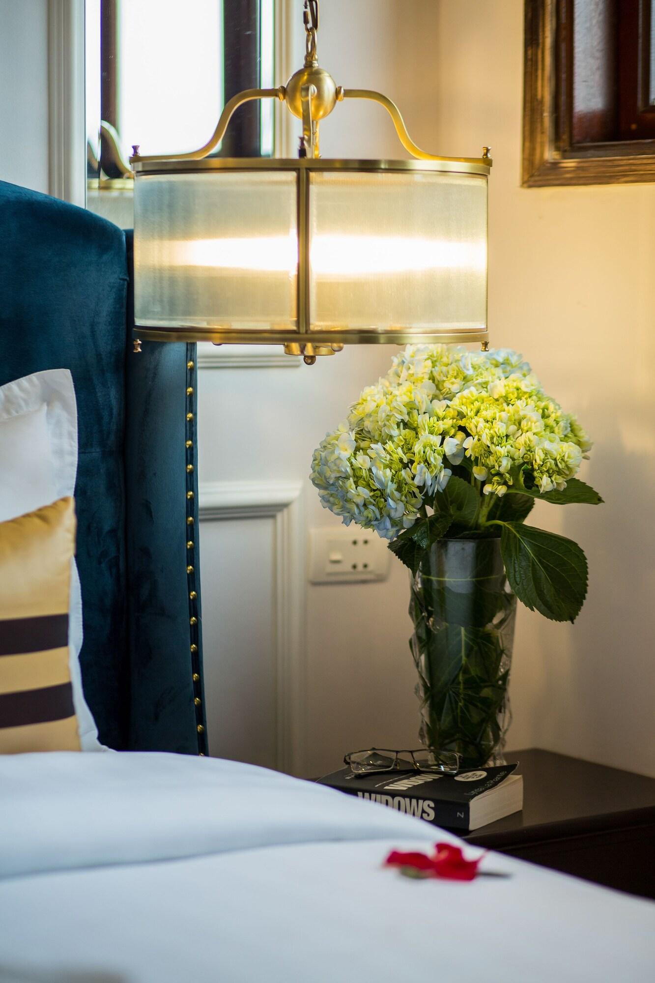 S Central Hotel And Spa Hanoi Buitenkant foto